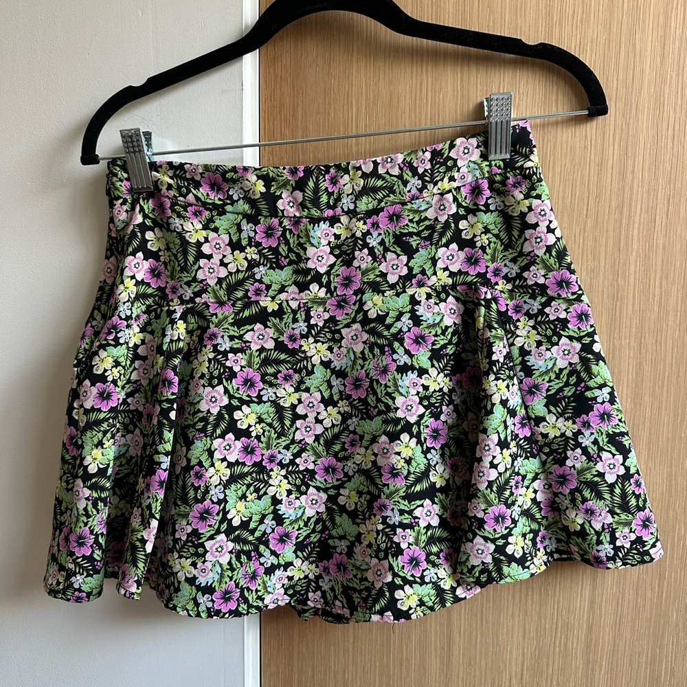 Zara black floral mini skirt size small